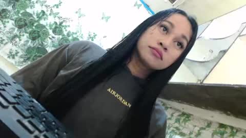 Snapshot of anne_hotaway chatting on 06-20-26, 06:54 anne_hotaway online show from 06-20-26, 06:54