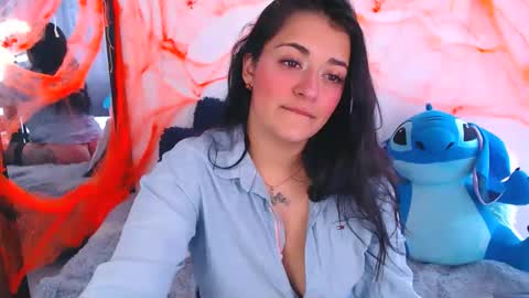 Anne  online show from 10-22-25, 05:24