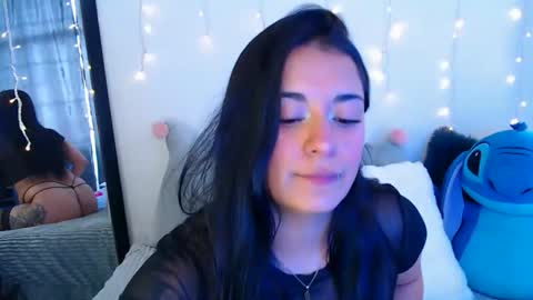 Snapshot of anne_lennon_ chatting on 01-07-26, 05:48 Anne online show from 01-07-26, 05:48