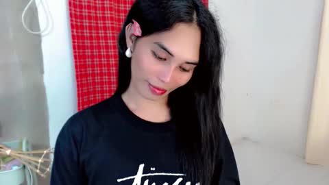 SWEET ANNE online show from 11-18-25, 09:41