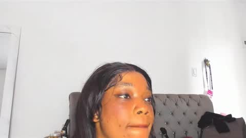 Annie  online show from 03-09-25, 02:10