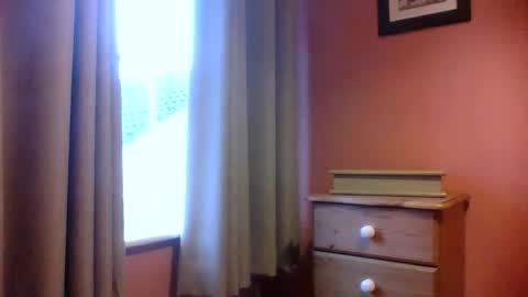 Snapshot of annecharlie chatting on 01-09-26, 09:01 annecharlie online show from 01-09-26, 09:01