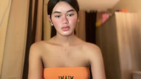 Snapshot of annedee_ chatting on 12-20-24, 11:58 Kim online show from 12-20-24, 11:58