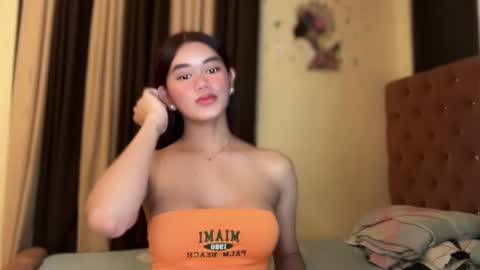 Snapshot of annedee_ chatting on 01-10-25, 03:16 Kim online show from 01-10-25, 03:16