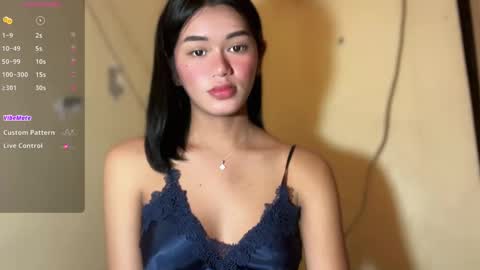 Snapshot of annedee_ chatting on 01-28-25, 10:01 Kim online show from 01-28-25, 10:01