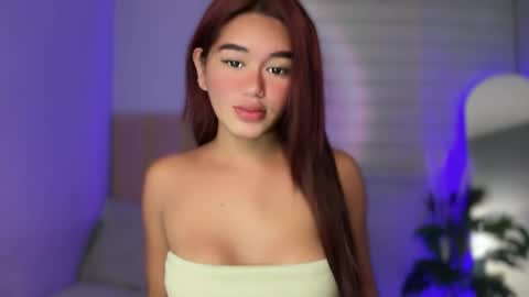 Snapshot of annedee_ chatting on 09-15-25, 02:50 Kim online show from 09-15-25, 02:50