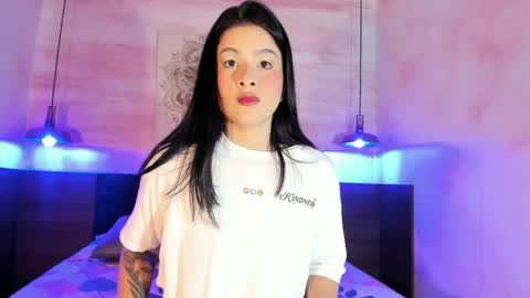 Snapshot of annedixie chatting on 11-29-25, 03:42 Anne online show from 11-29-25, 03:42