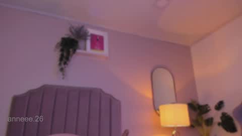 Snapshot of anneee_ chatting on 02-25-25, 06:31 Anne online show from 02-25-25, 06:31