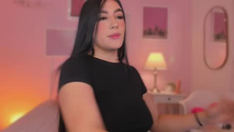 Snapshot of anneee_ chatting on 02-26-25, 12:36 Anne online show from 02-26-25, 12:36