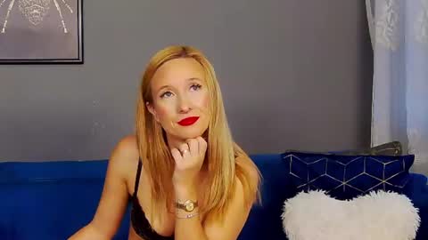 Anne online show from 07-10-26, 04:28