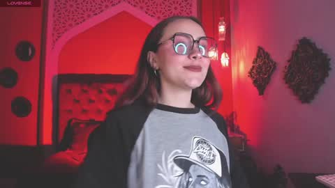 Anne  online show from 01-02-25, 08:57