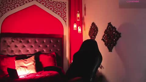 Anne  online show from 03-02-25, 08:07