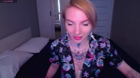 Snapshot of annetenet chatting on 06-14-26, 08:27 Annet online show from 06-14-26, 08:27