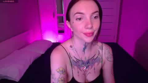 Snapshot of annetenet chatting on 07-06-26, 08:00 Annet online show from 07-06-26, 08:00