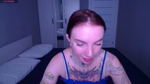 Snapshot of annetenet chatting on 07-15-26, 07:13 Annet online show from 07-15-26, 07:13