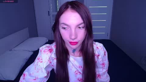 Snapshot of annetenet chatting on 07-22-26, 08:28 Annet online show from 07-22-26, 08:28