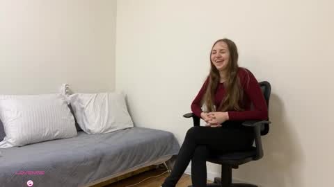 Snapshot of annetmoroz chatting on 02-22-26, 12:26 Ann Serj online show from 02-22-26, 12:26