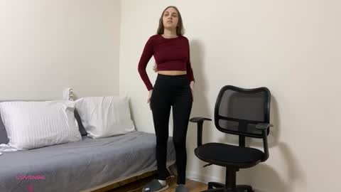 Snapshot of annetmoroz chatting on 02-25-26, 12:37 Ann Serj online show from 02-25-26, 12:37