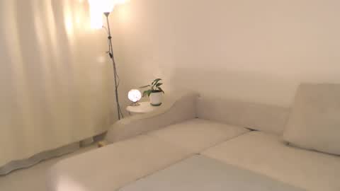 Snapshot of annett chatting on 09-21-25, 12:23 Annett online show from 09-21-25, 12:23