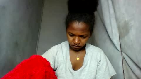 annick98 online show from 02-12-26, 08:42