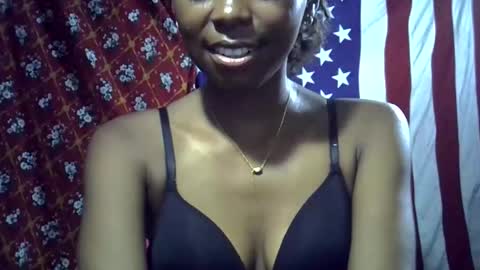 Snapshot of annie20002 chatting on 02-02-26, 08:29 Annie online show from 02-02-26, 08:29