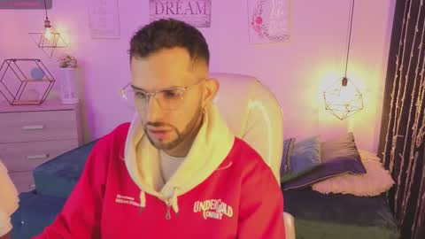 Snapshot of annie_and_ryan chatting on 02-01-26, 04:44 Annie And Ryan online show from 02-01-26, 04:44