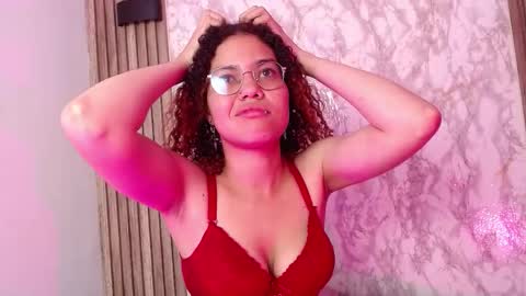 Snapshot of annie_chers chatting on 11-18-25, 04:17 annie_chers online show from 11-18-25, 04:17