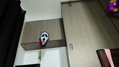 Snapshot of annie_darling_ chatting on 11-27-25, 02:24 A N G E L online show from 11-27-25, 02:24