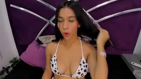 Snapshot of annie_ht chatting on 06-26-26, 01:26 Annie ht online show from 06-26-26, 01:26