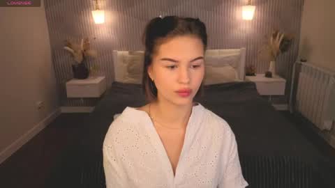 annie kitss online show from 05-21-26, 01:12