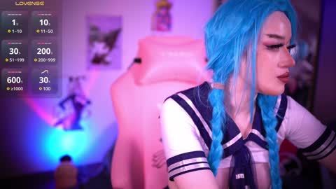 Annie May   online show from 12-14-24, 06:20