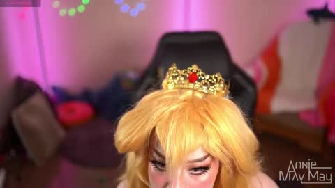 Annie May   online show from 04-12-26, 01:16