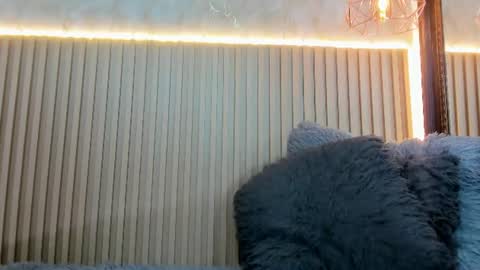 Snapshot of annie_paradisee chatting on 07-13-26, 06:44 Annie online show from 07-13-26, 06:44