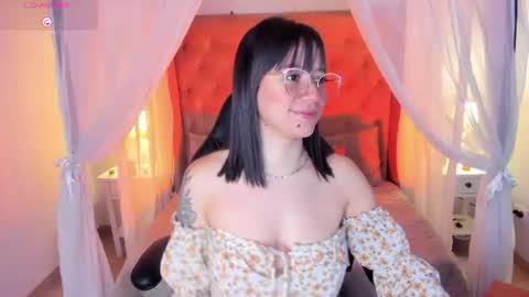 Snapshot of annie_petters chatting on 06-12-26, 12:15 Aniie online show from 06-12-26, 12:15