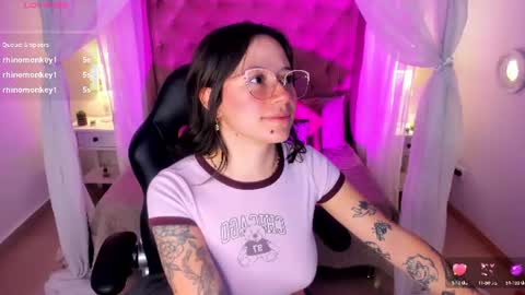 Snapshot of annie_petters chatting on 07-02-26, 02:12 Aniie online show from 07-02-26, 02:12