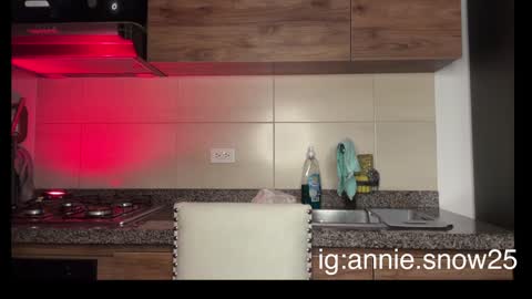 JEANNE no olvides seguirme dont forget follow me  uu online show from 02-07-25, 05:41