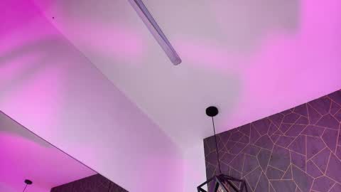 Annie  online show from 10-09-25, 03:21