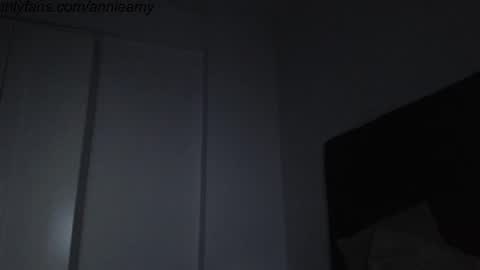 Annie online show from 02-21-25, 04:05