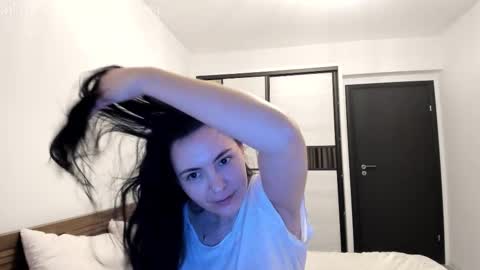 Snapshot of annieamy chatting on 02-02-26, 03:44 Annie online show from 02-02-26, 03:44