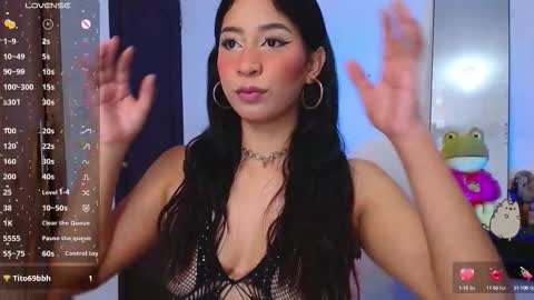 AnnieBlu3 online show from 10-06-25, 10:02