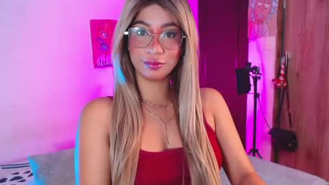 AnnieBlu3 online show from 04-18-26, 09:46