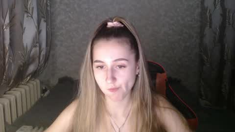 Snapshot of annieee_smith chatting on 12-14-25, 02:55 annieee_smith online show from 12-14-25, 02:55