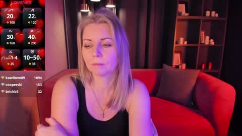 Snapshot of annielight chatting on 12-10-24, 09:01 Annie online show from 12-10-24, 09:01