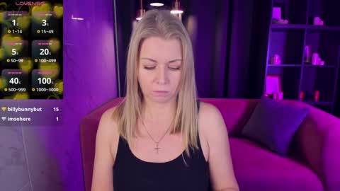 Snapshot of annielight chatting on 12-12-24, 09:51 Annie online show from 12-12-24, 09:51