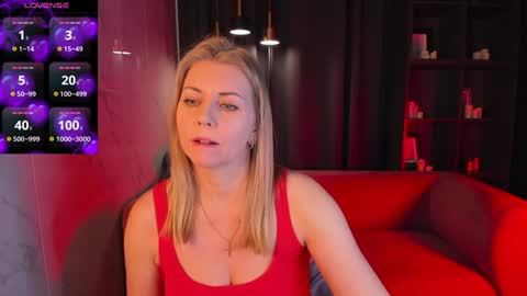 Snapshot of annielight chatting on 12-24-24, 05:38 Annie online show from 12-24-24, 05:38