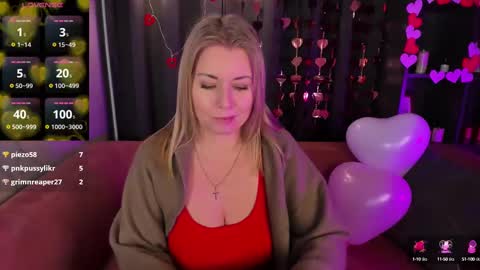 Snapshot of annielight chatting on 02-13-25, 09:20 Annie online show from 02-13-25, 09:20