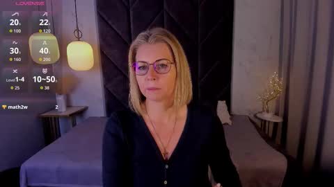 Snapshot of annielight chatting on 10-23-25, 05:51 Annie online show from 10-23-25, 05:51