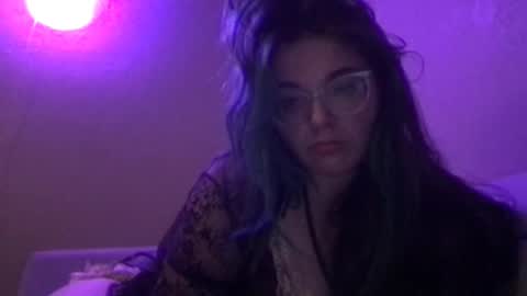 Darlingskiesxo online show from 07-17-26, 08:32