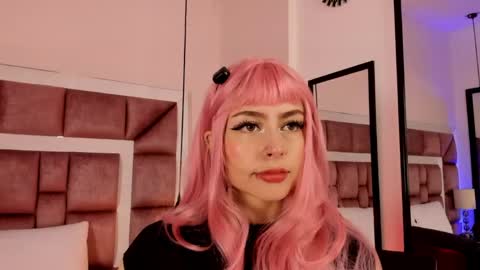 Annie online show from 04-11-26, 12:09