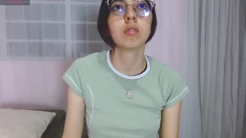 Annie Sparkle online show from 04-11-26, 12:15